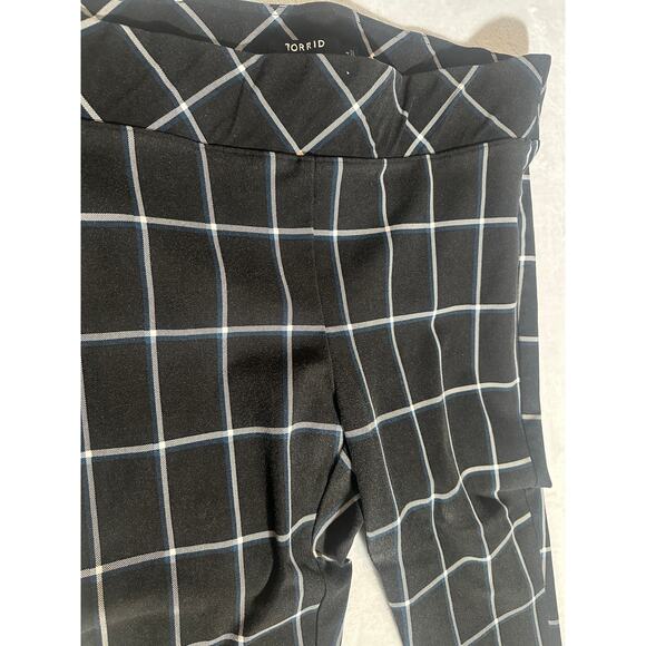 Torrid Pixie Skinny Studio Luxe Ponte High-Rise Pant • Size 4X - Picture 4 of 7